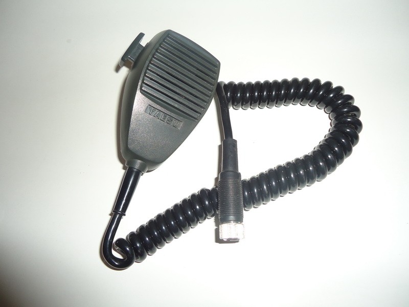 Mikrofon-zvučnik Yaesu YM-44