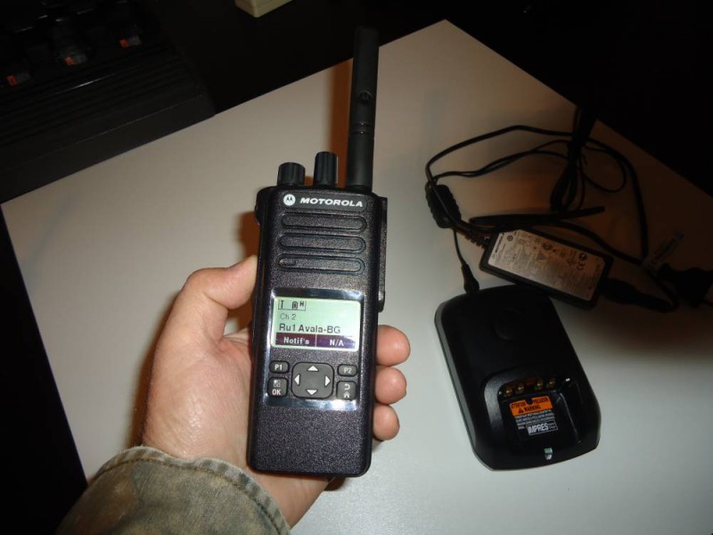 Motorola DP4600 Digitalna/Analogna